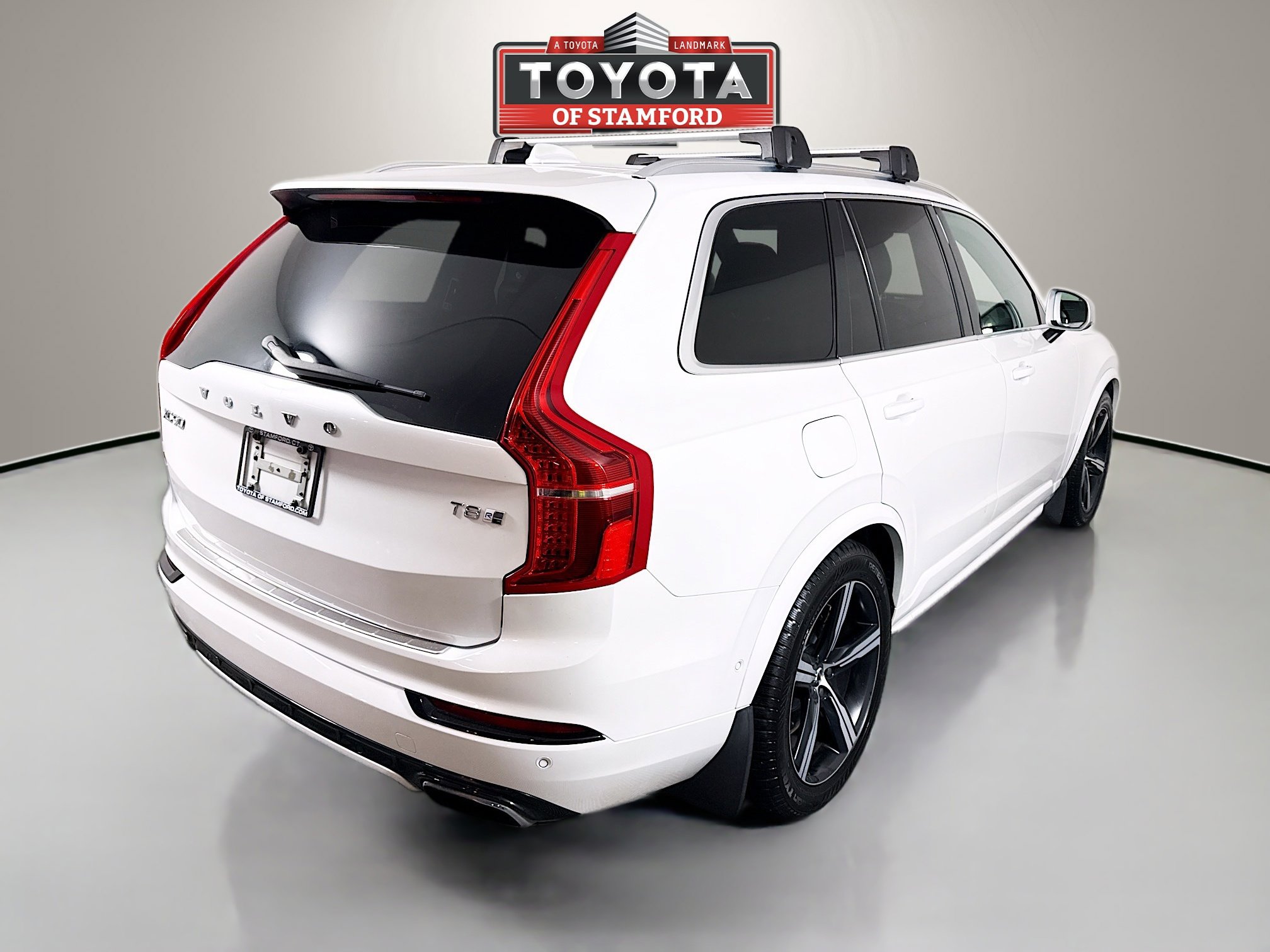 Used 2017 Volvo XC90 T8 R-Design w/ Vision Package image 7