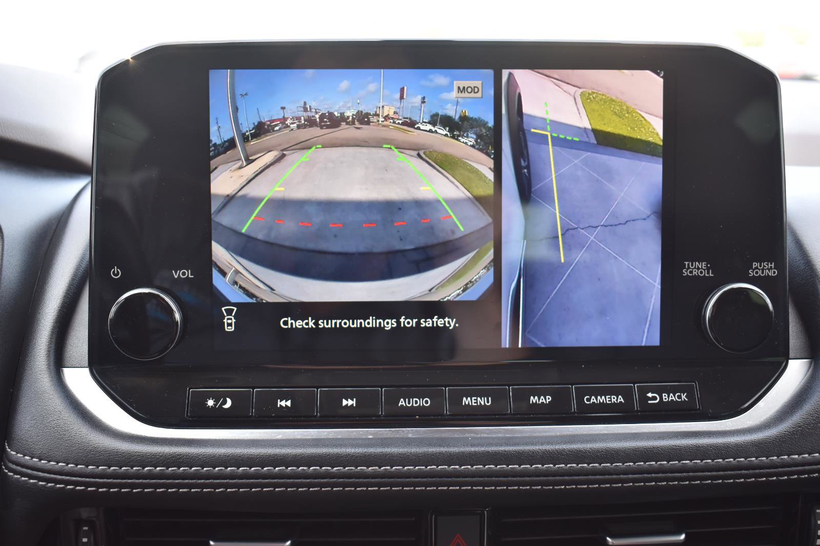 Used 2023 Nissan Rogue Platinum w/ Platinum Premium Package FWD image 42