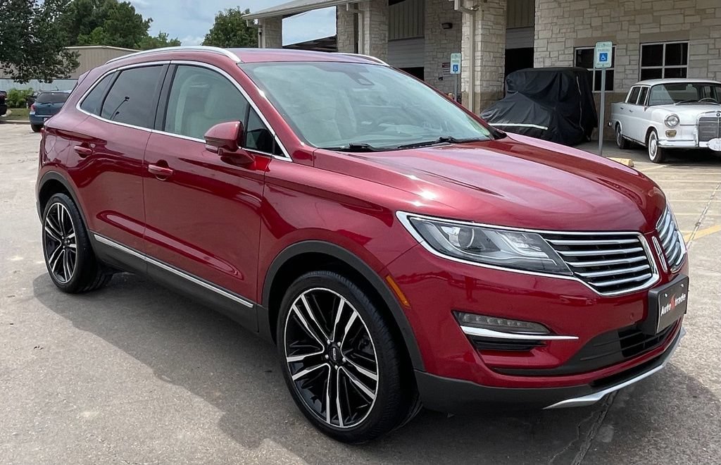 Used 2018 Lincoln MKC Reserve AWD/4WD image 2
