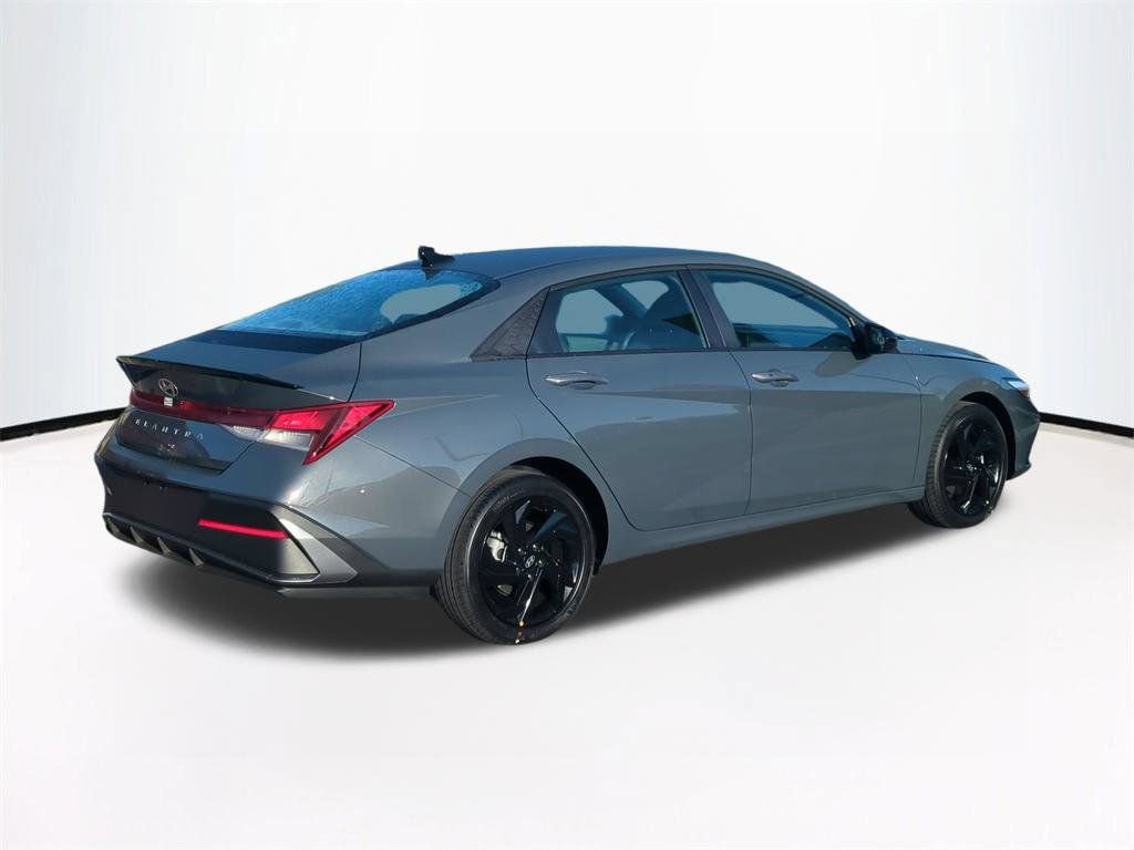 New 2026 Hyundai Elantra Sport FWD image 5