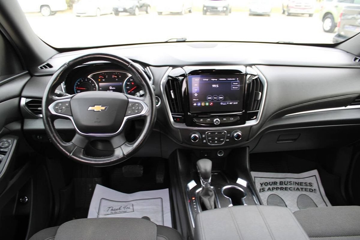 Used 2022 Chevrolet Traverse LT w/ LPO, Floor Liner Package AWD/4WD image 11