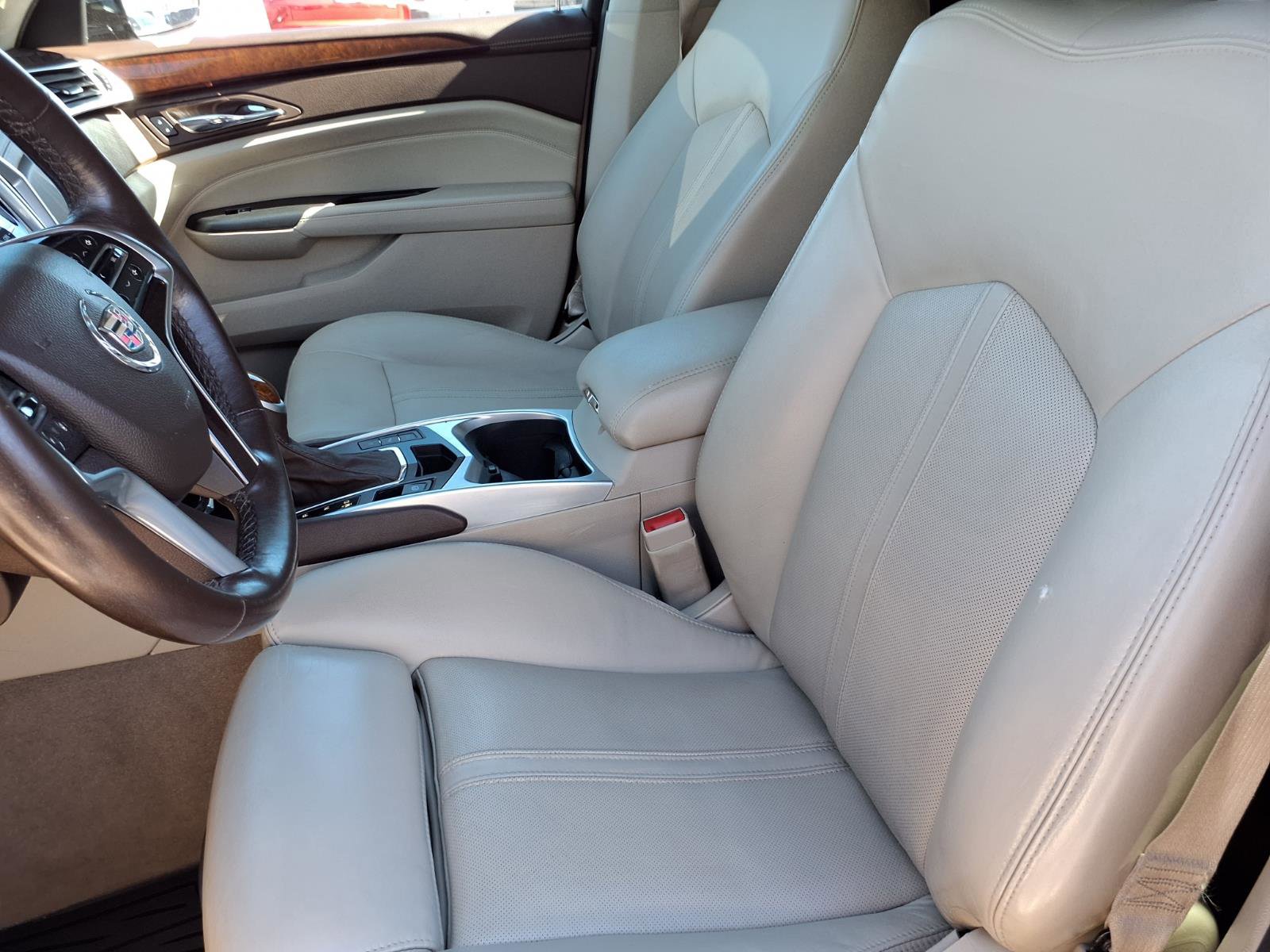 Used 2015 Cadillac SRX Premium AWD/4WD image 3