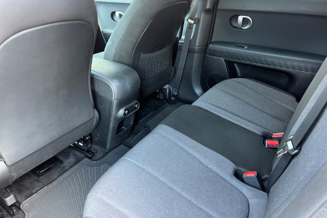 Used 2024 Hyundai Ioniq 5 SEL RWD image 15
