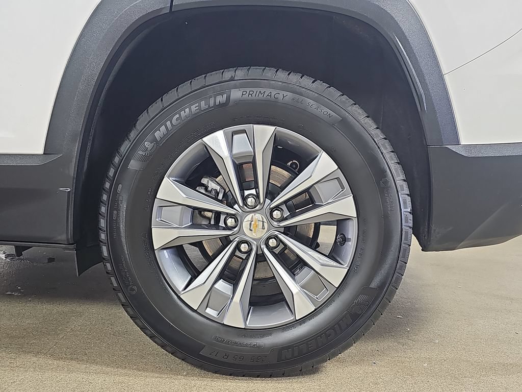Certified 2025 Chevrolet Equinox LT AWD/4WD image 38