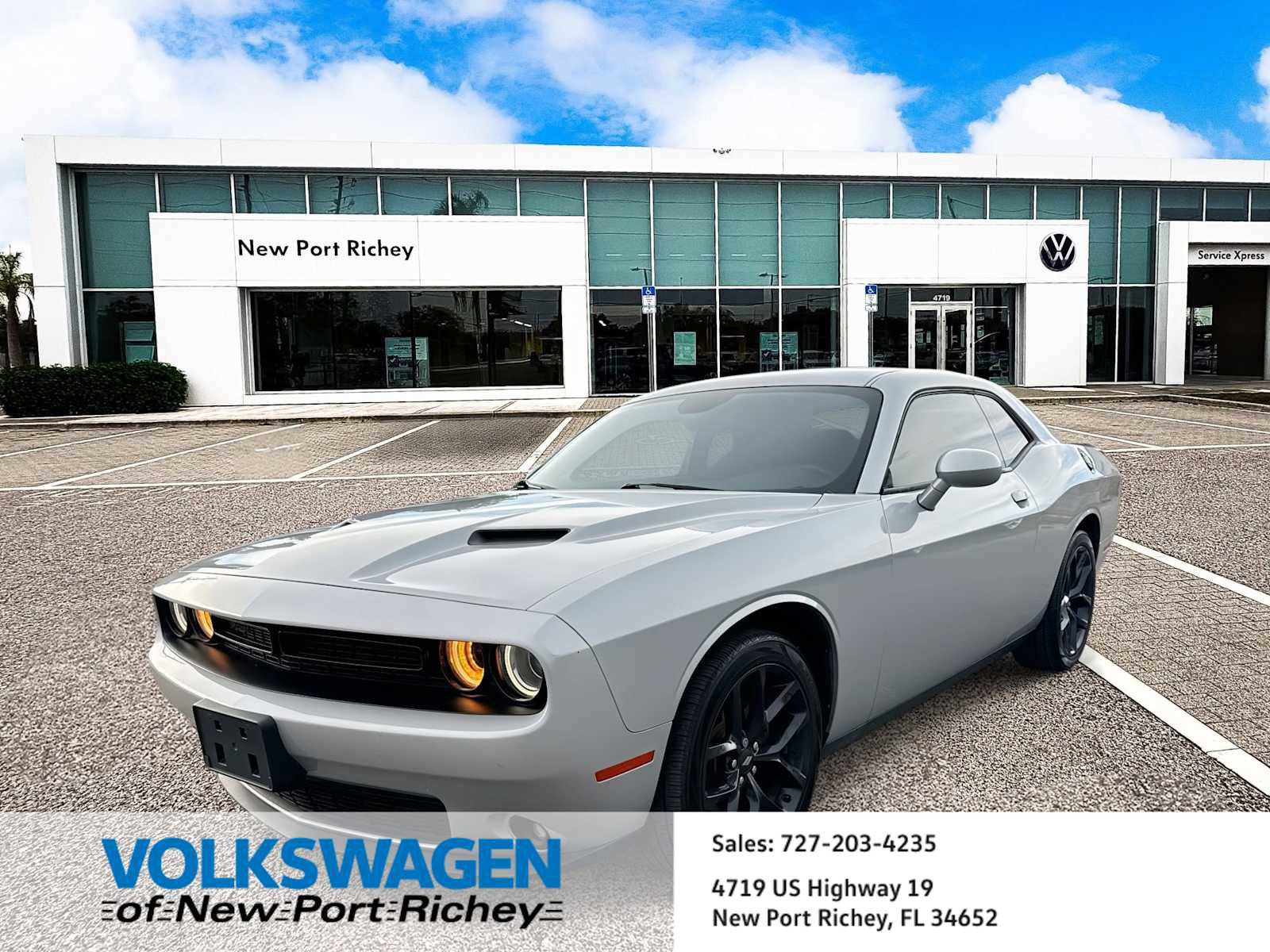 Used 2021 Dodge Challenger SXT w/ Blacktop Package RWD video 1