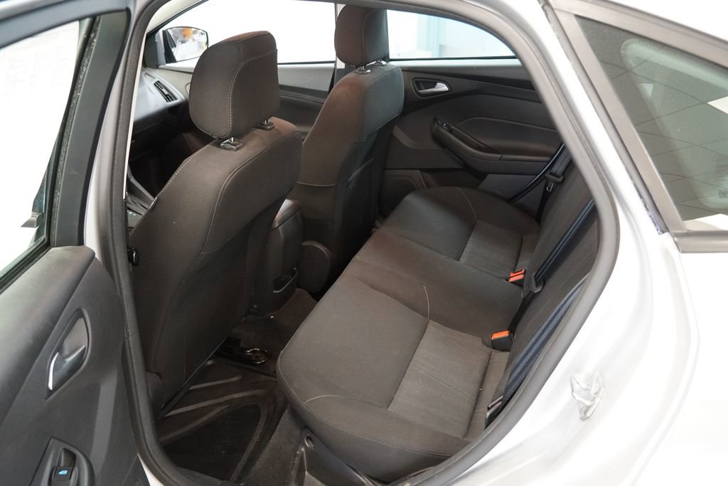 Used 2018 Ford Focus SE FWD image 16
