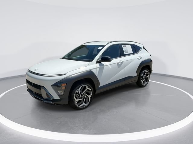 Used 2026 Hyundai Kona SEL Premium FWD image 4