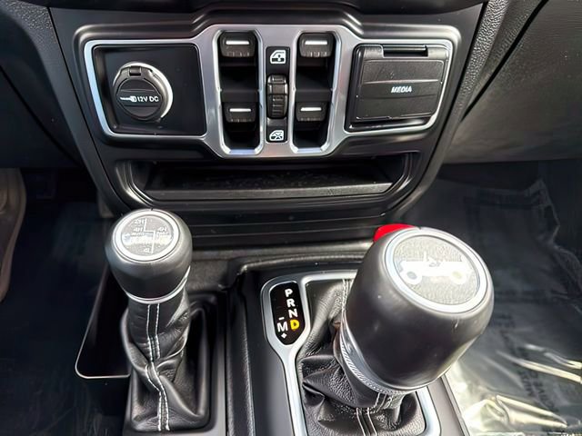 Used 2020 Jeep Wrangler Unlimited Sahara image 27