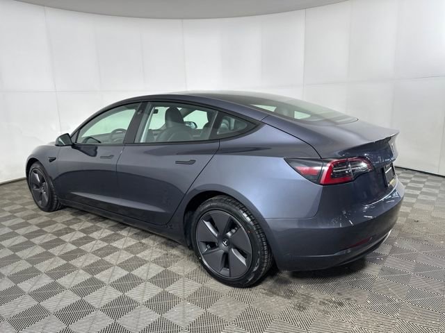 Used 2023 Tesla Model 3 Standard Range image 5