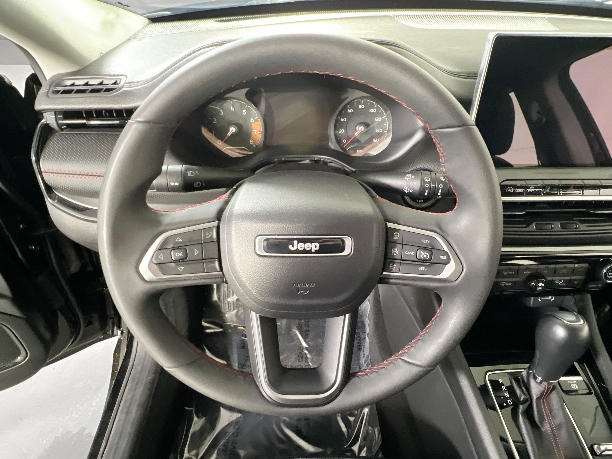 Used 2022 Jeep Compass Trailhawk AWD/4WD image 11