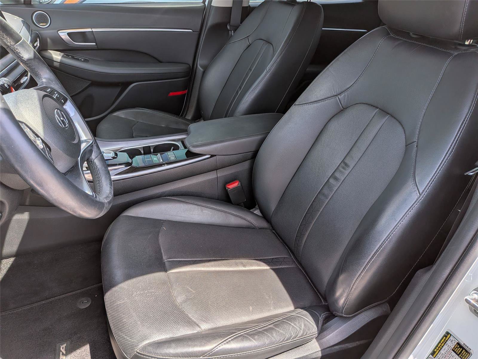 Used 2020 Hyundai Sonata SEL w/ Premium + Sunroof Package FWD image 26