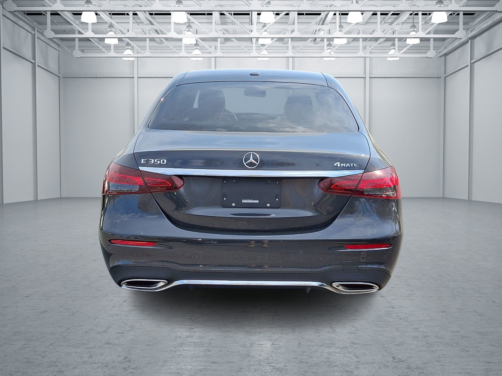 Used 2023 Mercedes-Benz E 350 4MATIC image 5