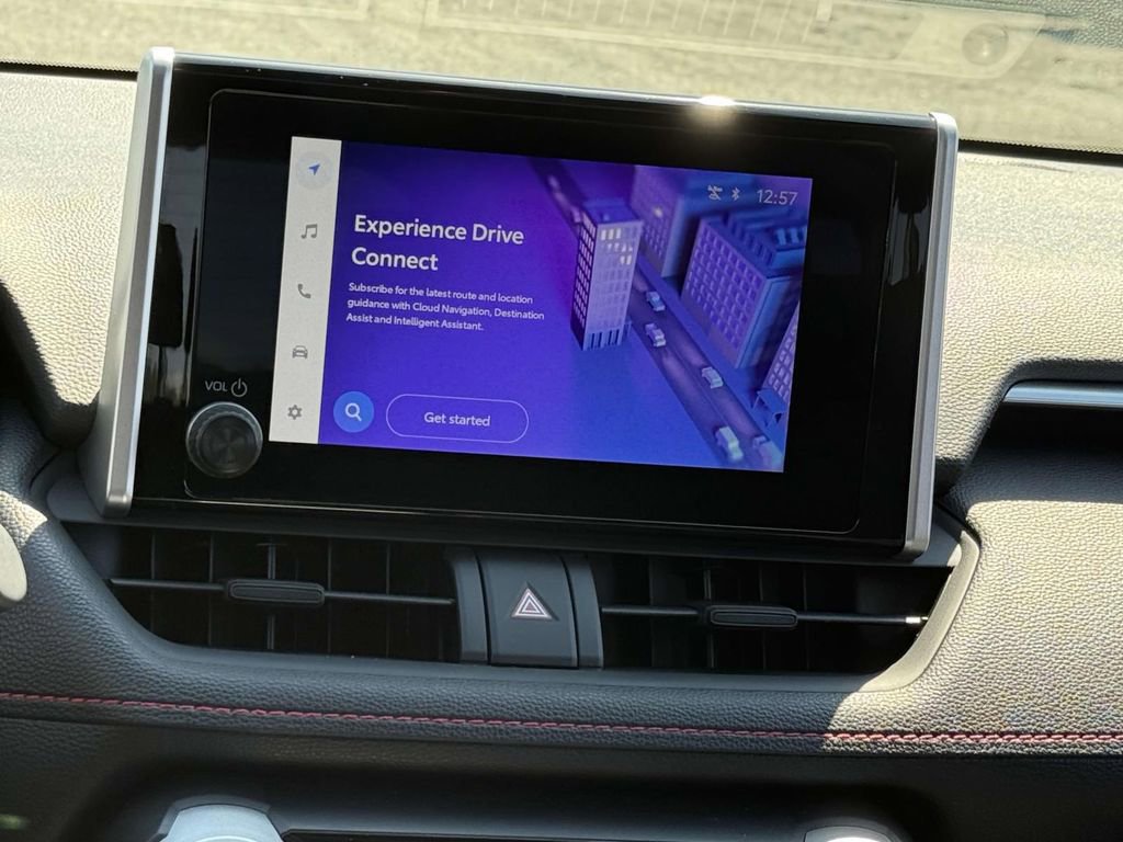 Used 2025 Toyota RAV4 SE image 10