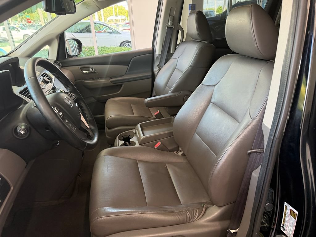 Used 2015 Honda Odyssey Touring image 10