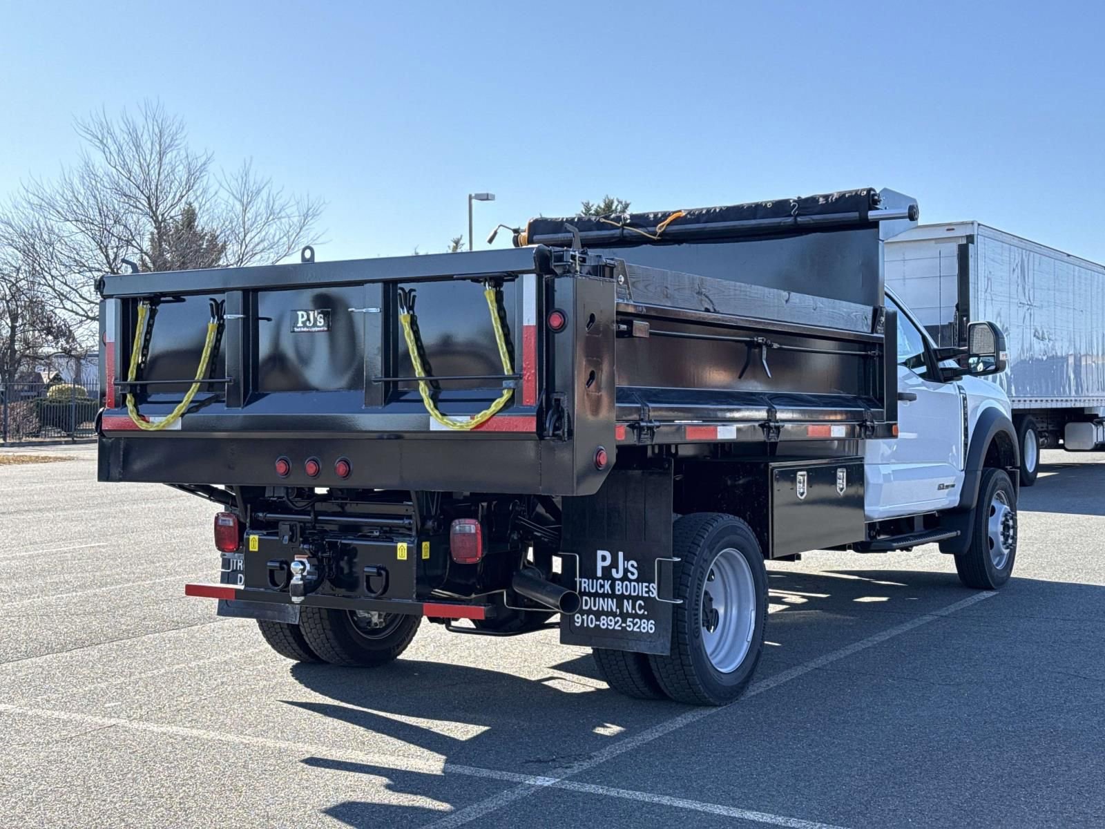 New 2026 Ford F550 4x4 Regular Cab Super Duty image 3