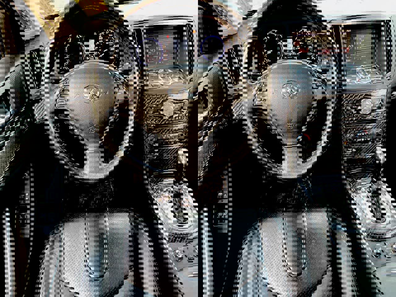 Used 2012 INFINITI G37 x w/ Premium Pkg image 11