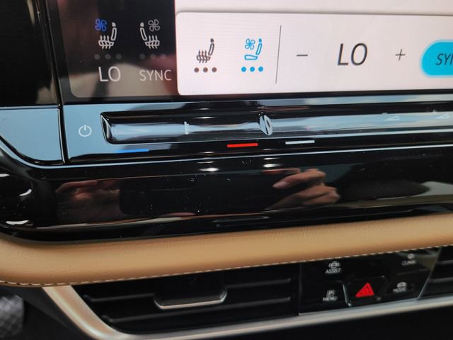 New 2026 Volkswagen Atlas Cross Sport SE image 14