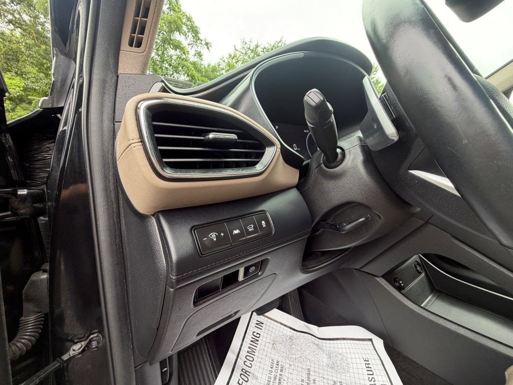 Used 2021 Hyundai Santa Fe Limited AWD/4WD image 11