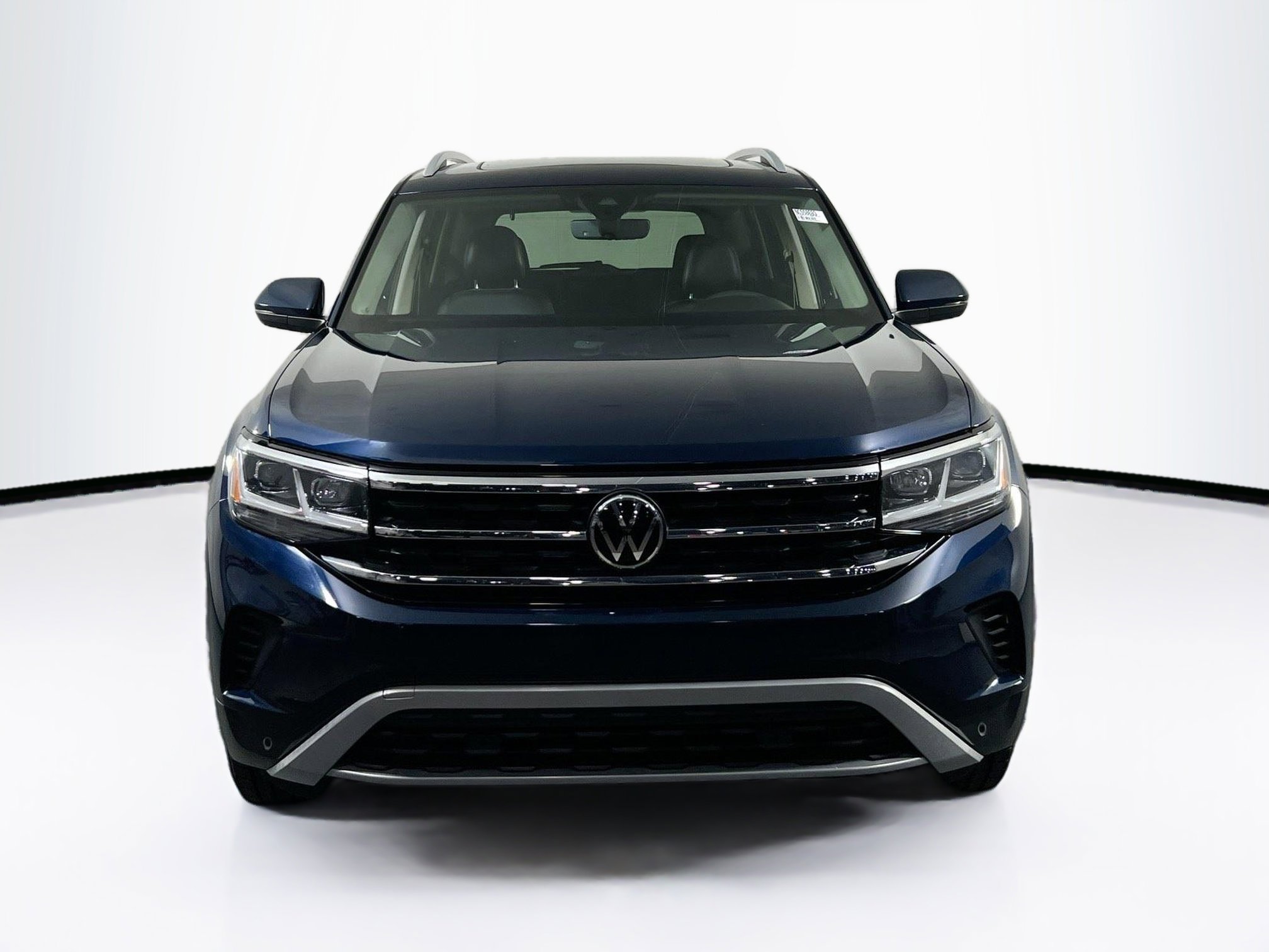 Used 2022 Volkswagen Atlas SEL image 2