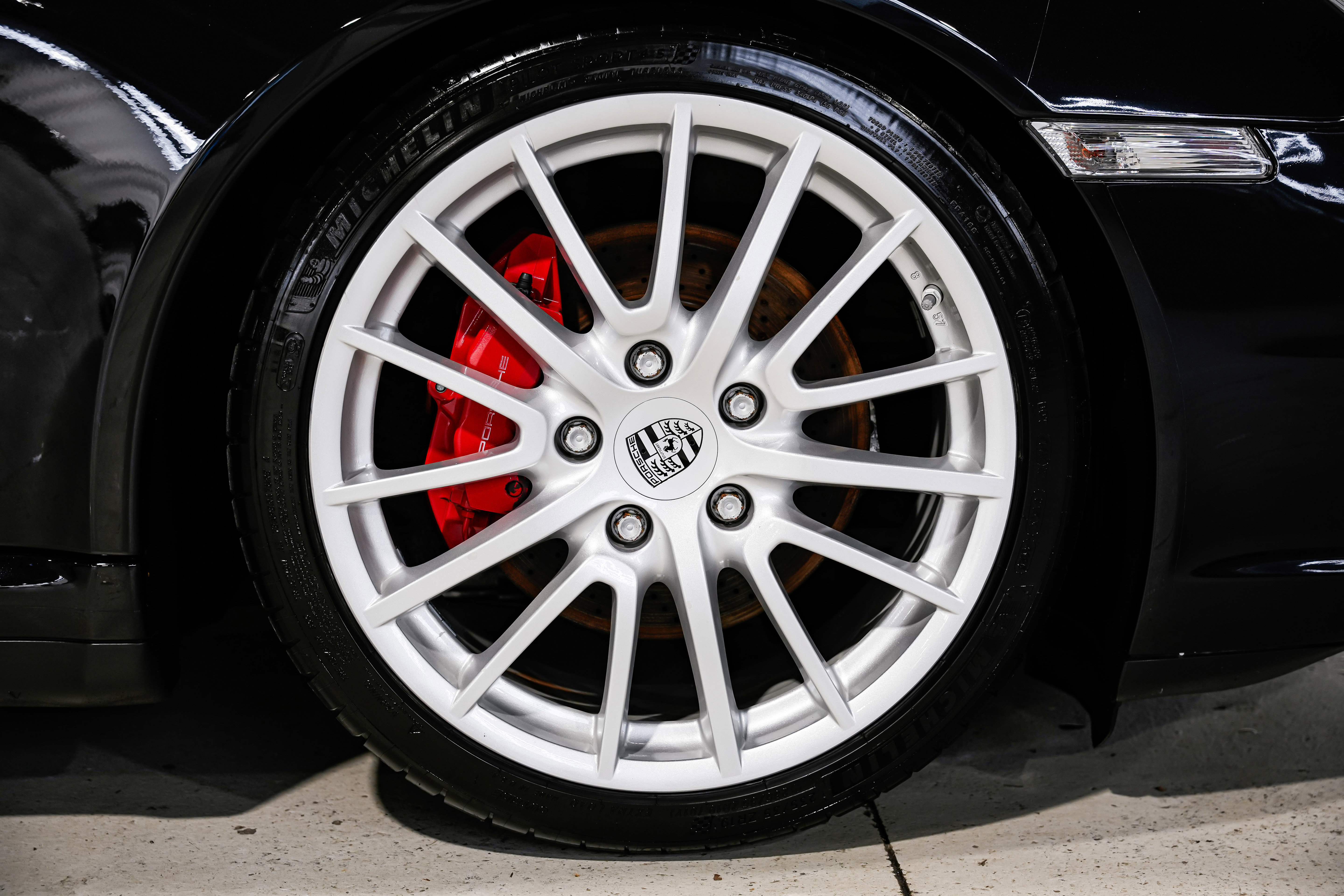 Used 2008 Porsche 911 Carrera 4S AWD/4WD image 48