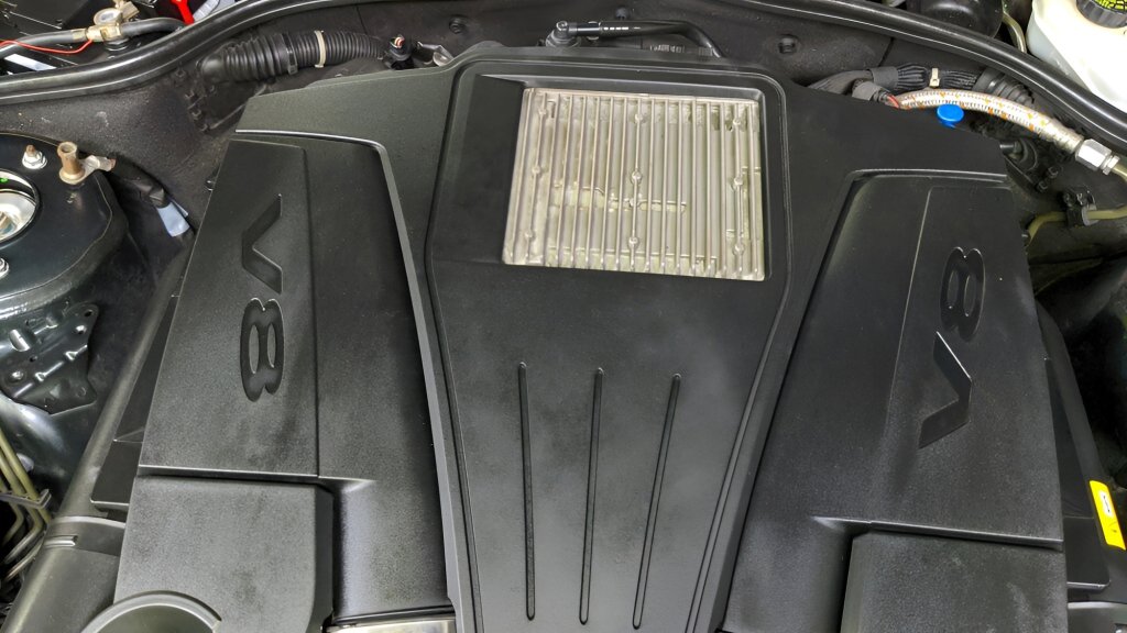 Used 2011 Mercedes-Benz CL 550 4MATIC image 33