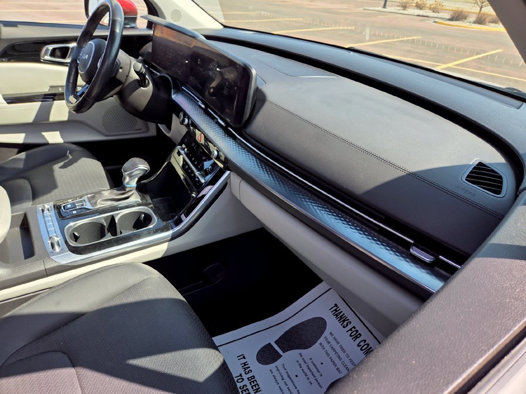 Used 2024 Kia Carnival SX Prestige FWD image 35
