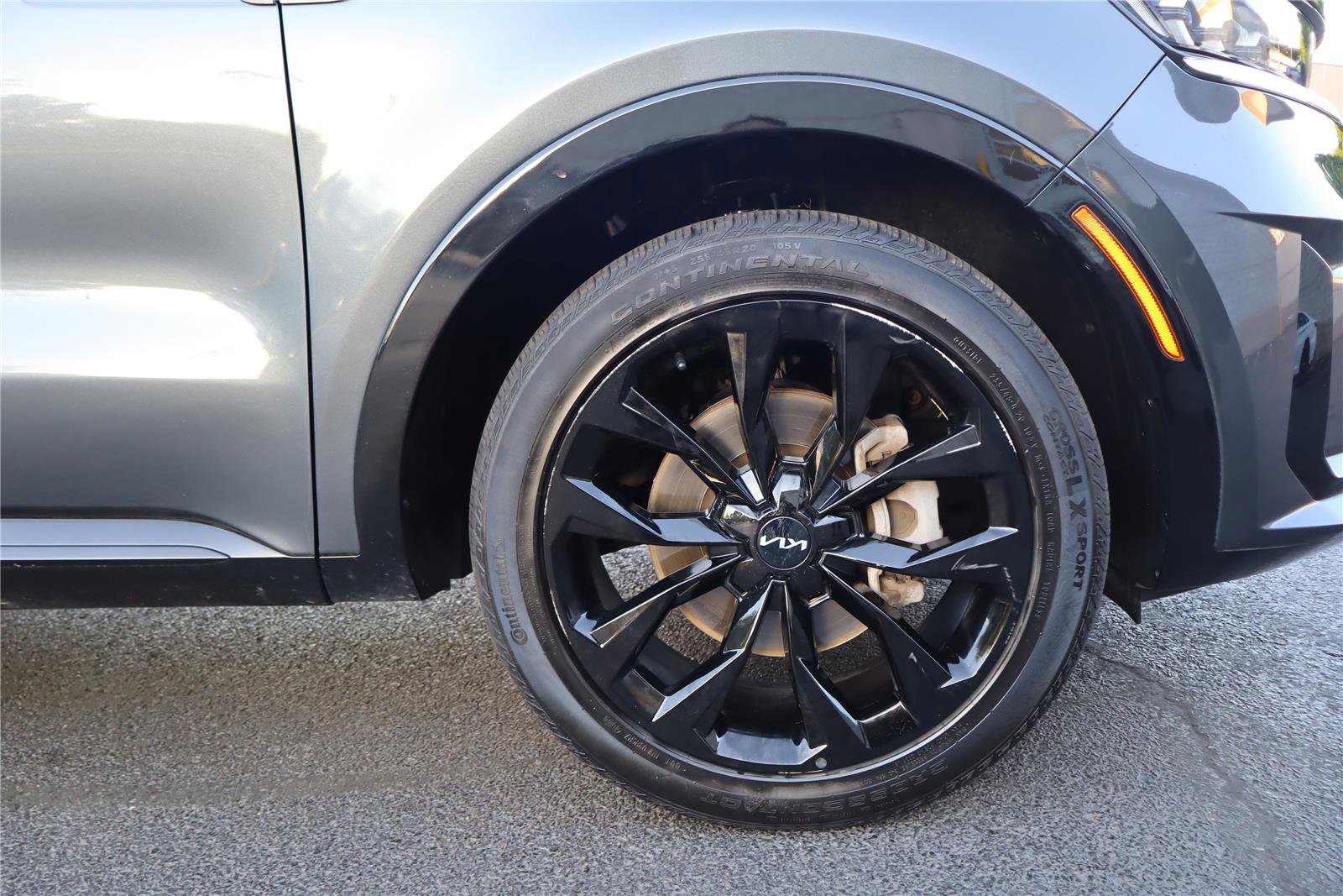 Certified 2023 Kia Sorento SX image 11
