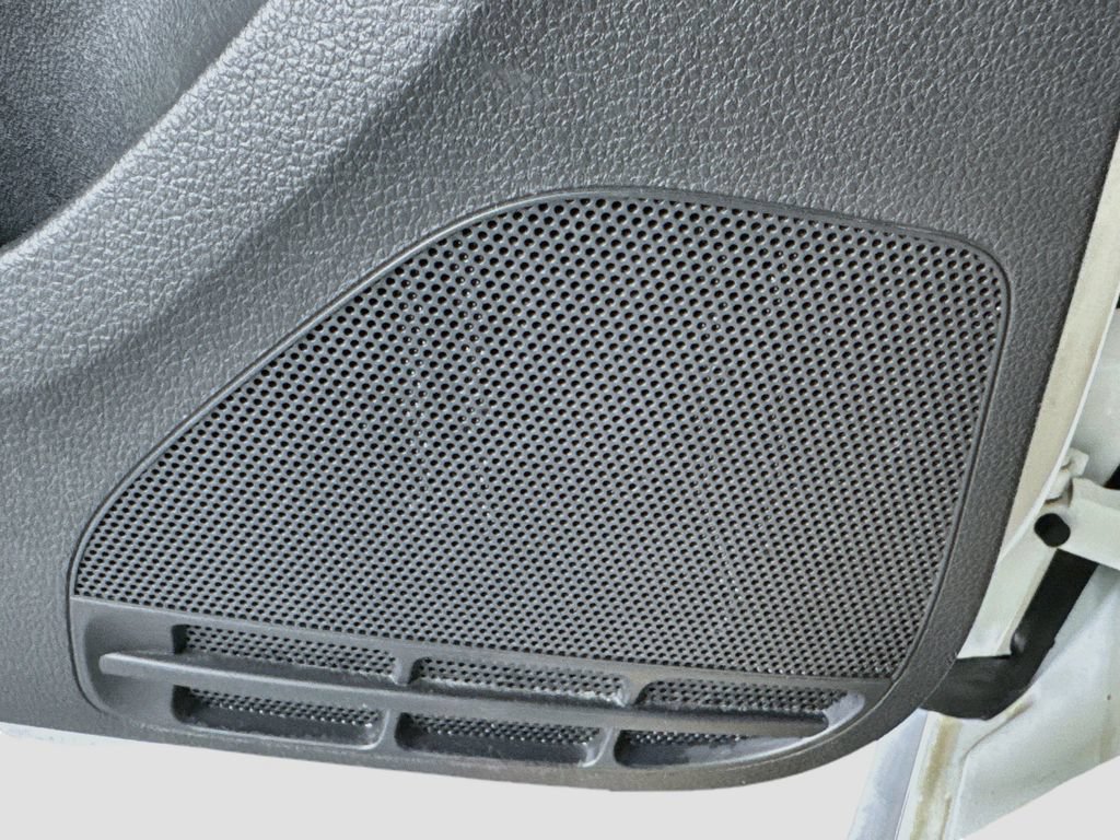 Used 2017 Volkswagen Jetta GLI FWD image 25