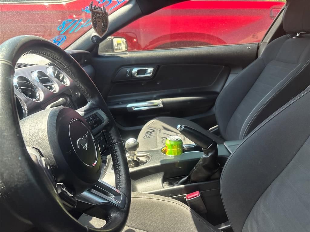 Used 2017 Ford Mustang GT RWD image 16