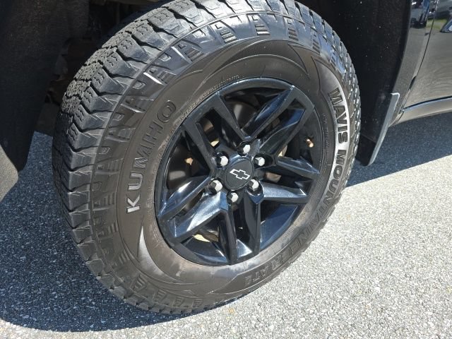 Used 2020 Chevrolet Silverado 1500 LT Trail Boss AWD/4WD image 16