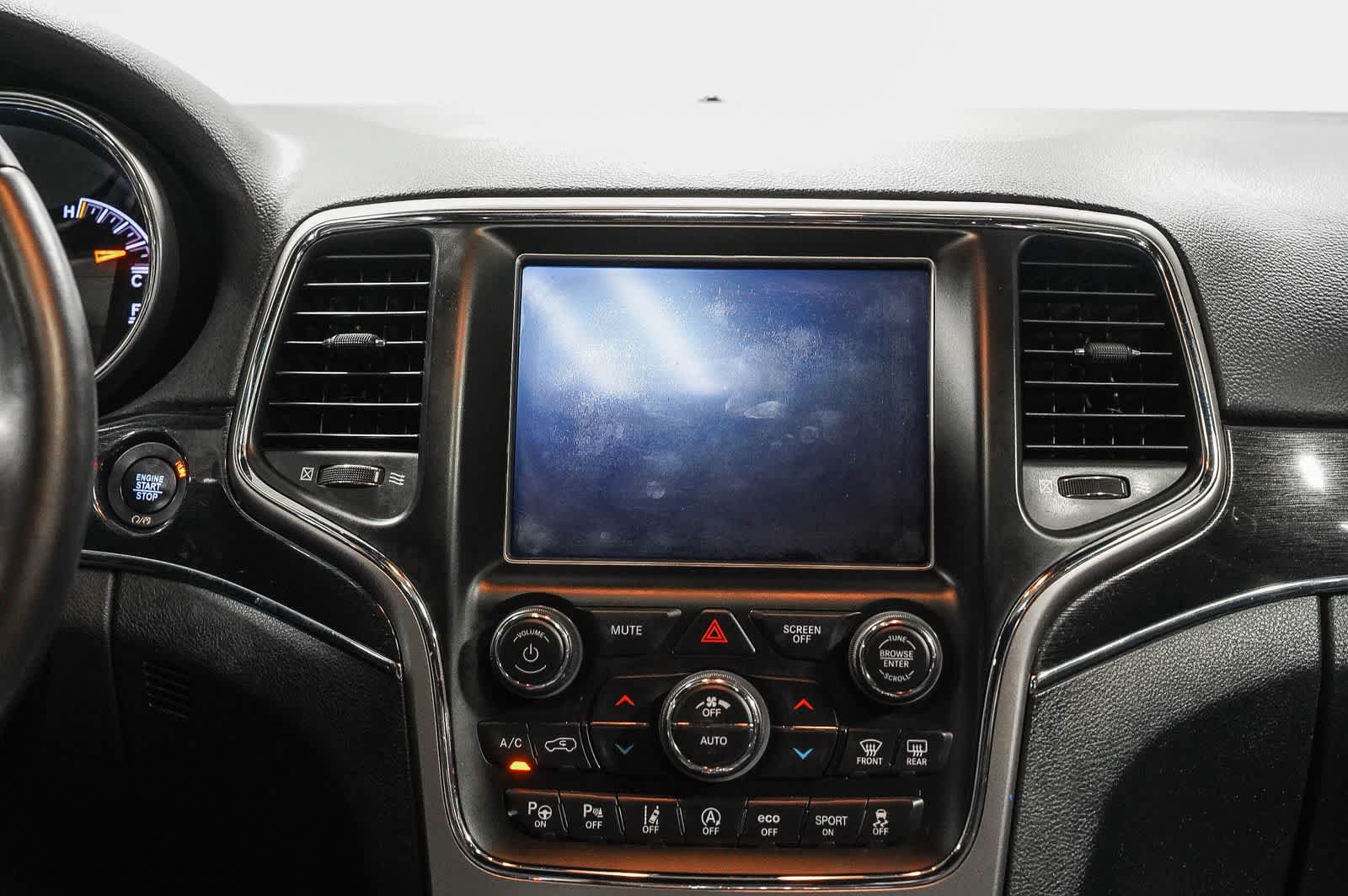 Used 2018 Jeep Grand Cherokee Trailhawk w/ Trailhawk Luxury Group AWD/4WD image 14