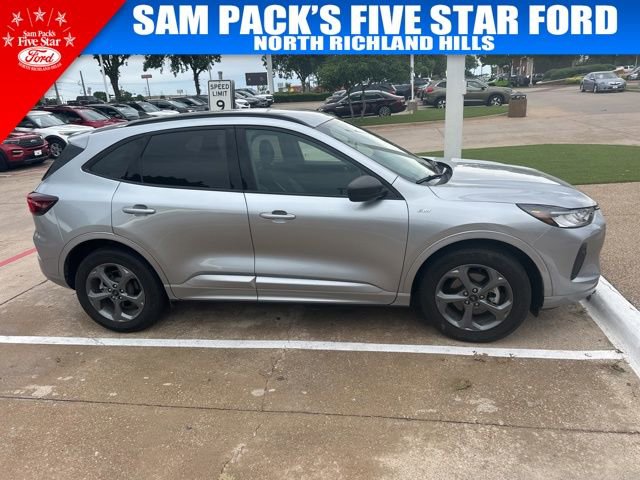 Used 2023 Ford Escape ST-Line w/ Tech Pack #1 image 4