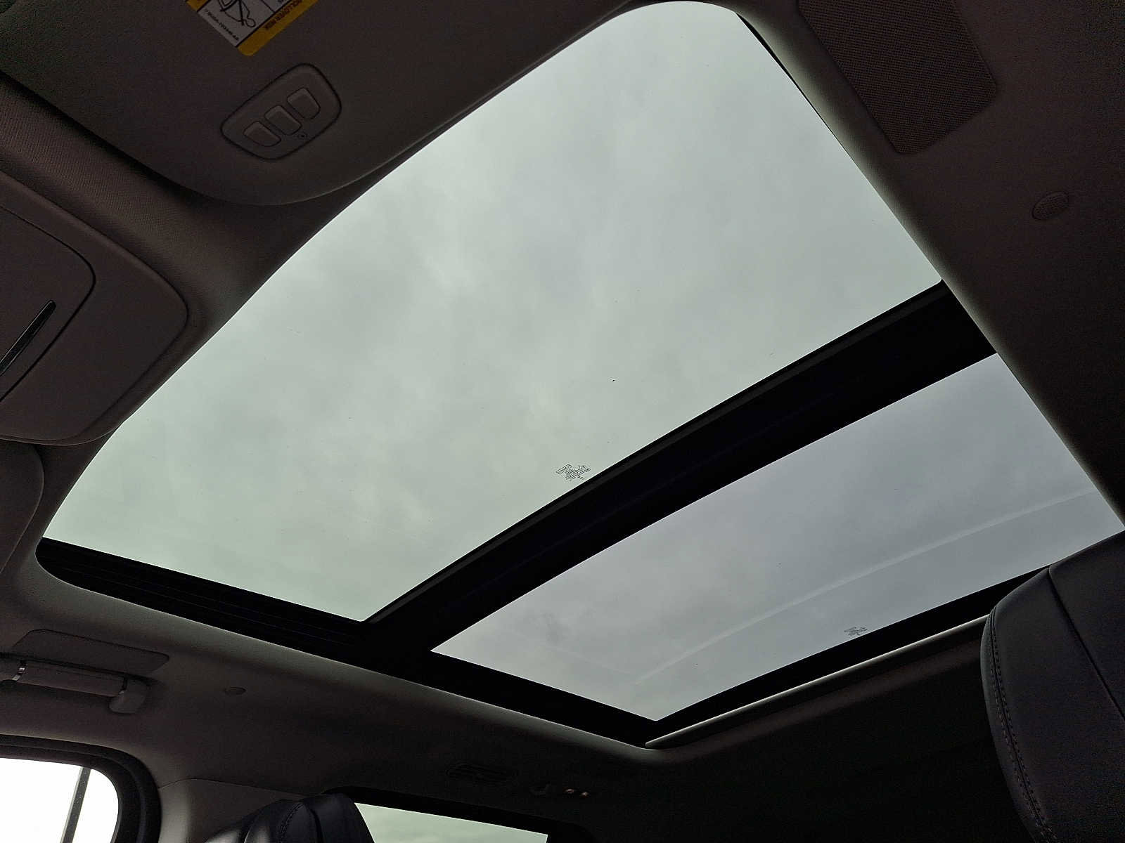 Used 2025 Lincoln Navigator Reserve image 15