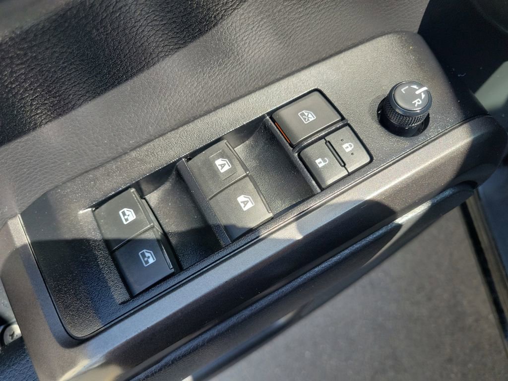 Used 2023 Toyota Tacoma TRD Off-Road AWD/4WD image 19