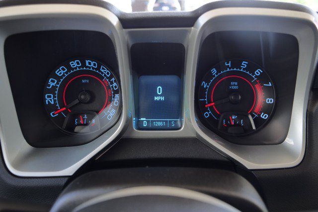 Used 2010 Chevrolet Camaro SS w/ RS Package RWD image 29