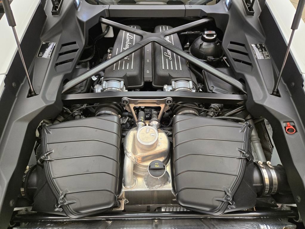 Used 2023 Lamborghini Huracan Tecnica image 19