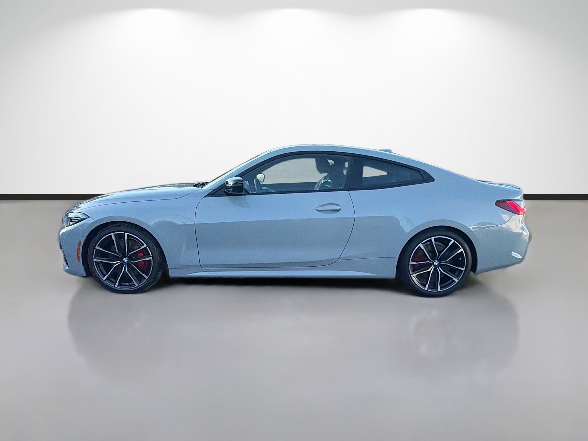 Used 2024 BMW 430i Coupe w/ M Sport Package RWD image 6