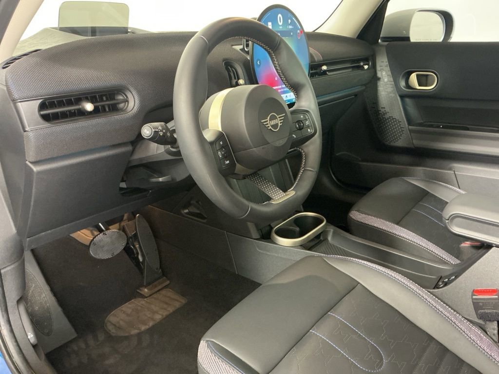 Certified 2025 MINI Cooper S image 19