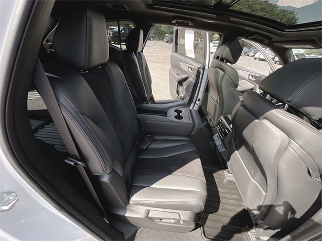 Used 2023 Acura MDX A-Spec image 28