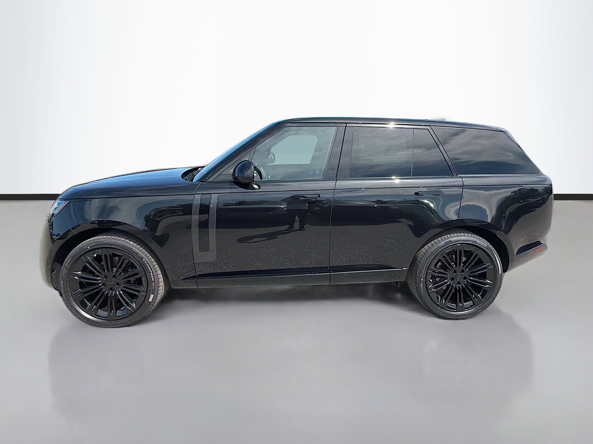 New 2026 Land Rover Range Rover SE image 2