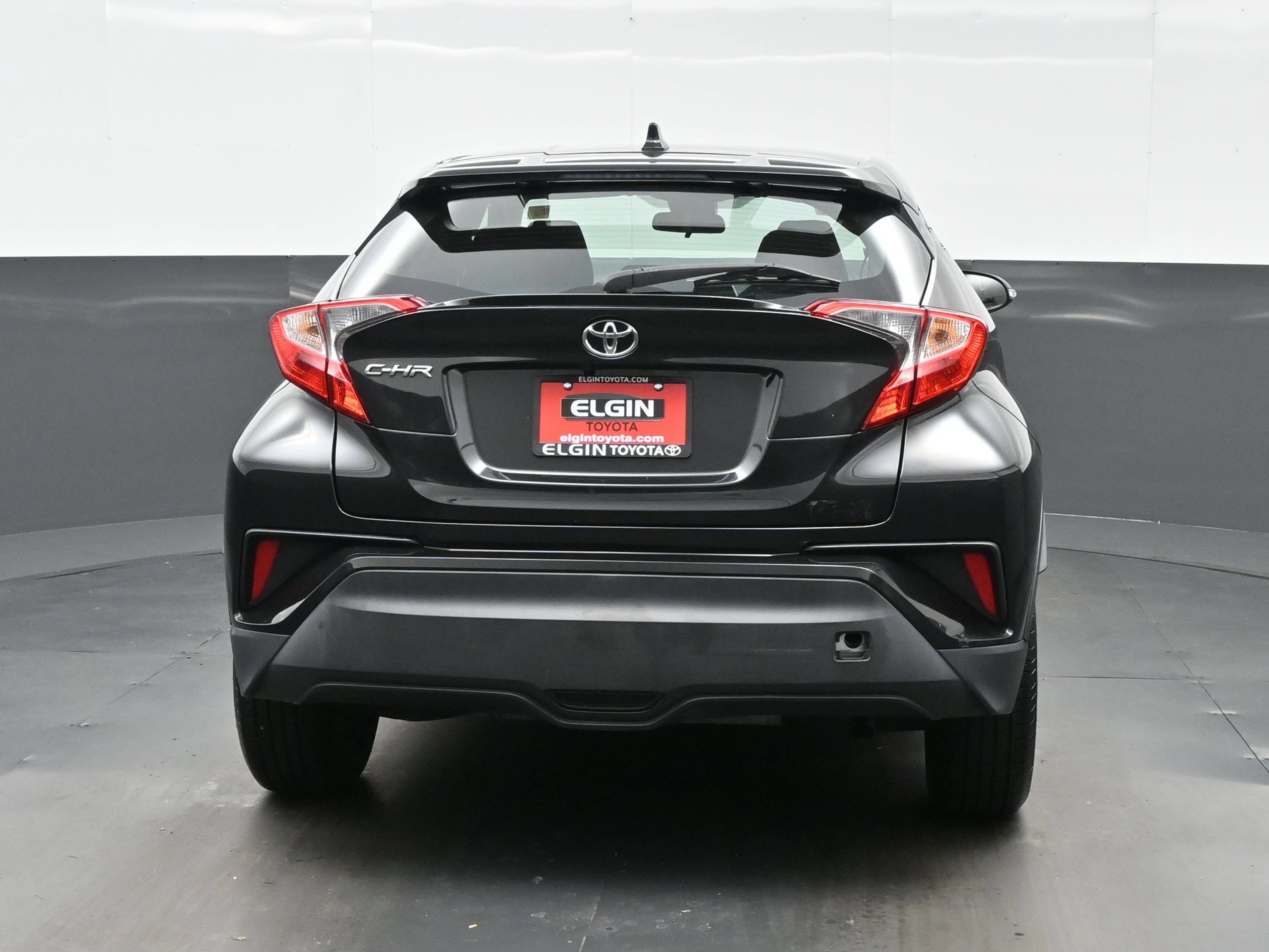 Used 2021 Toyota C-HR LE FWD image 5
