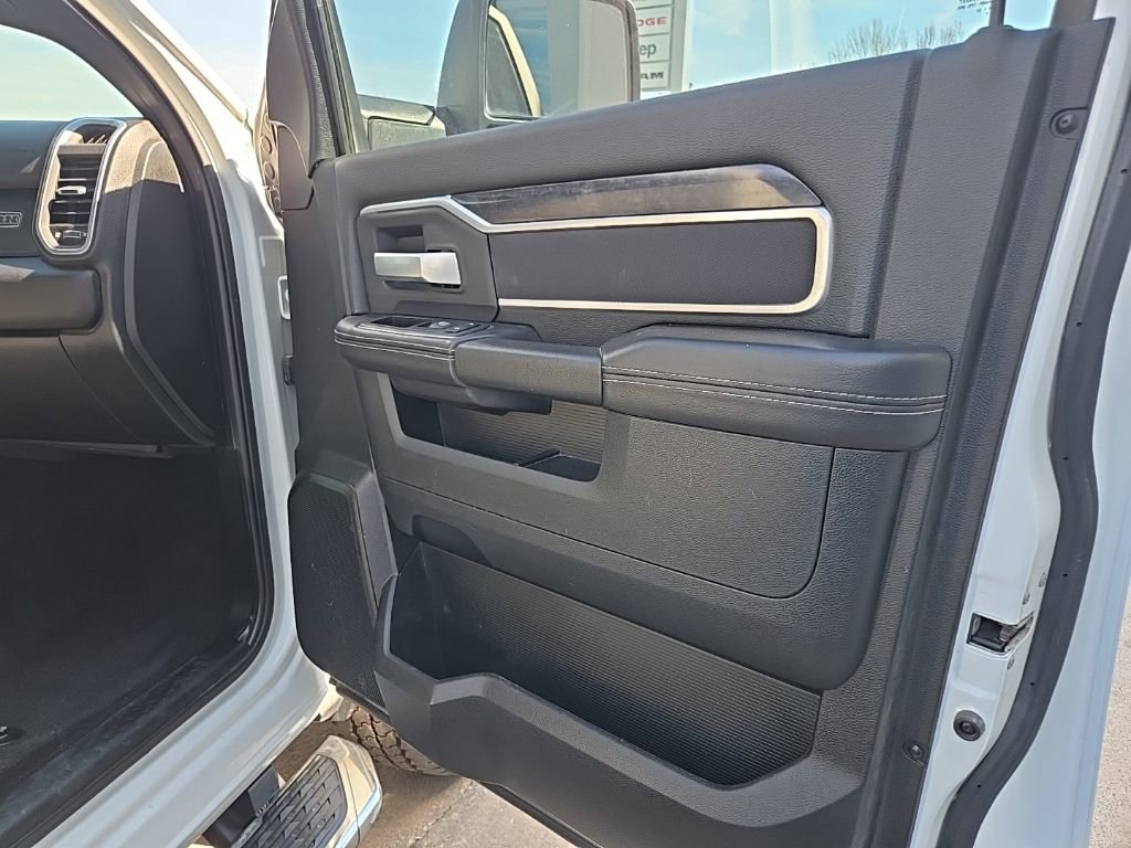 Used 2024 RAM 2500 Big Horn AWD/4WD image 77