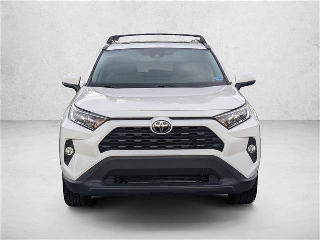 Used 2020 Toyota RAV4 XLE w/ Convenience Package FWD image 2