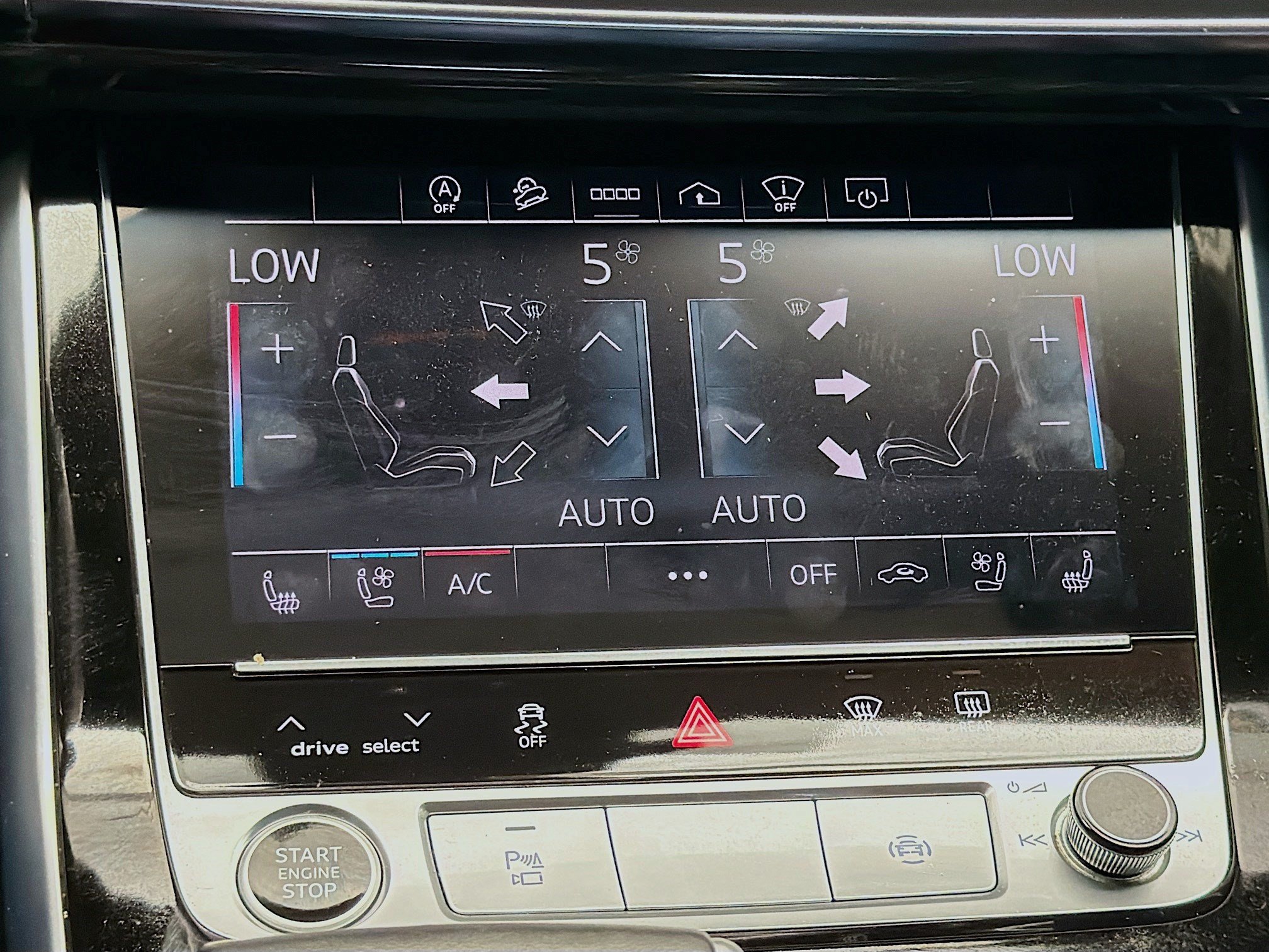 Used 2022 Audi Q7 3.0T Prestige AWD/4WD image 10