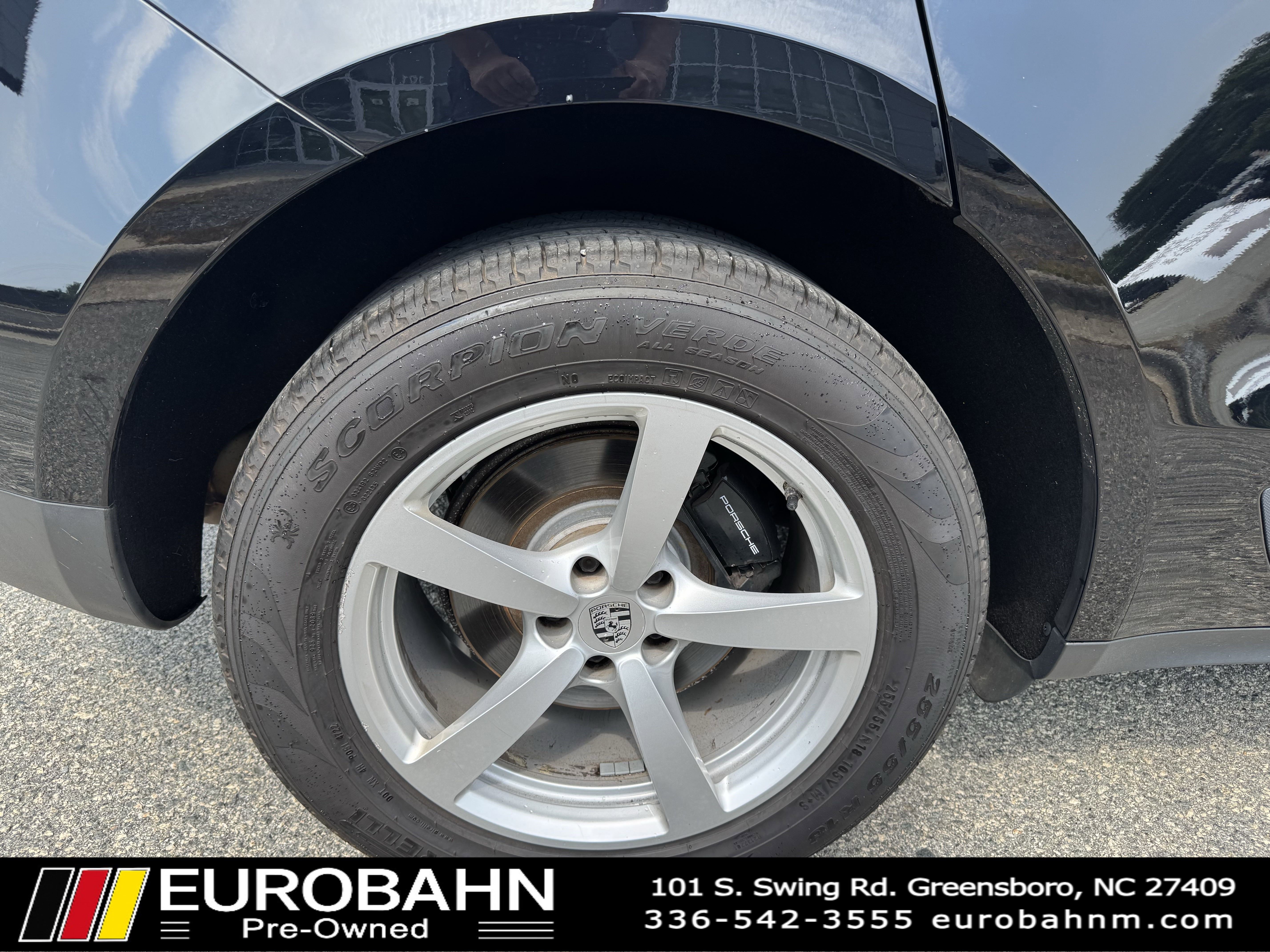 Used 2017 Porsche Macan image 24