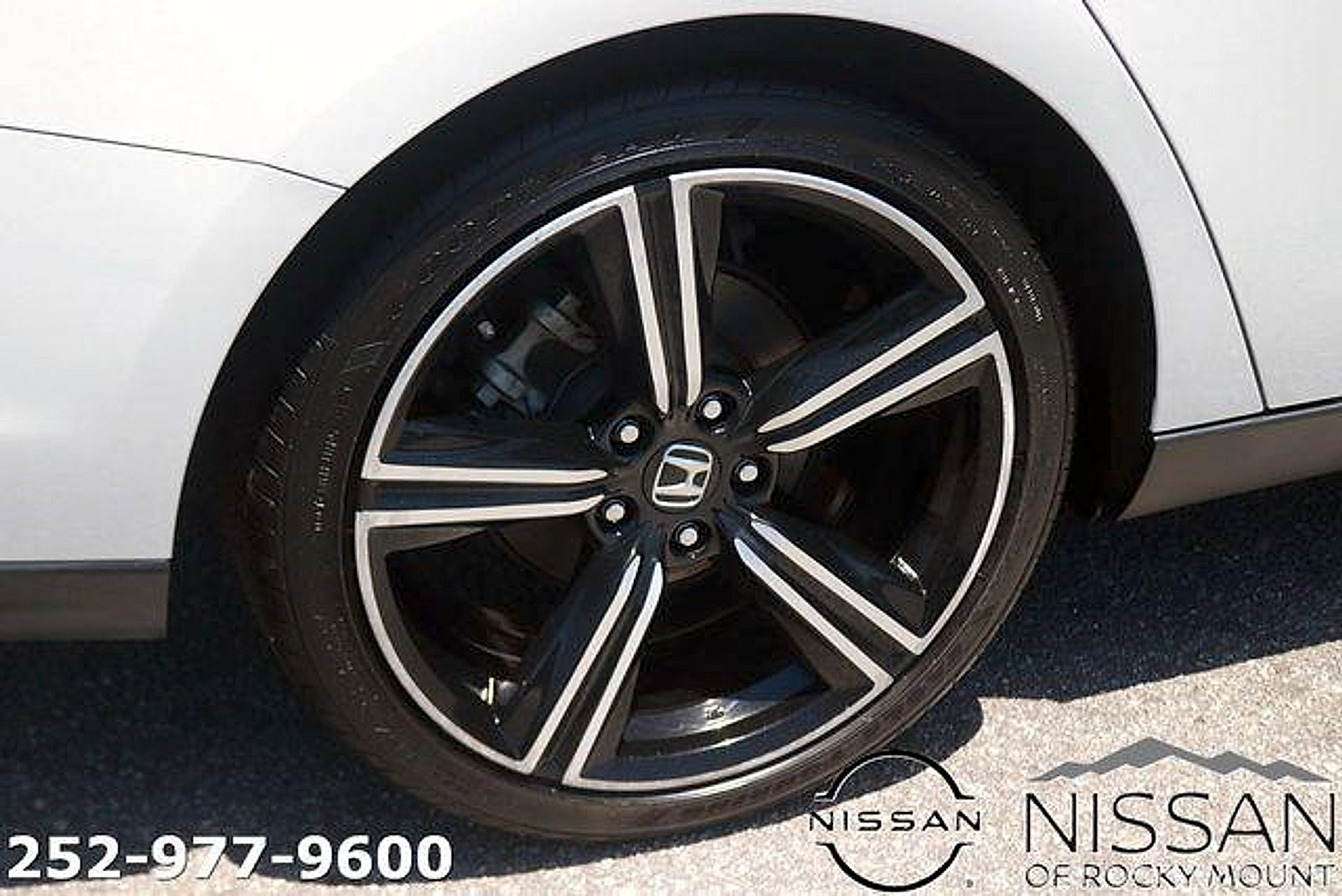 Used 2024 Honda Accord Sport image 7