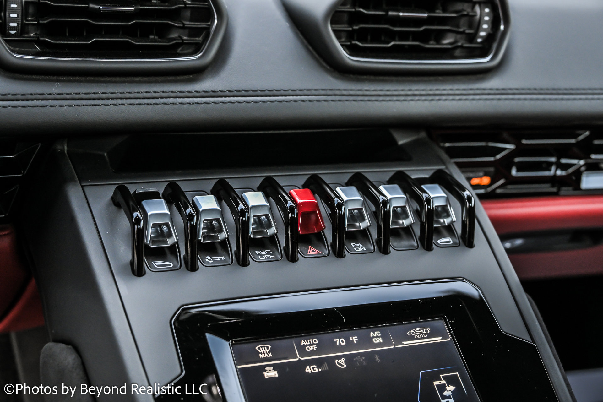 Used 2024 Lamborghini Huracan EVO image 36