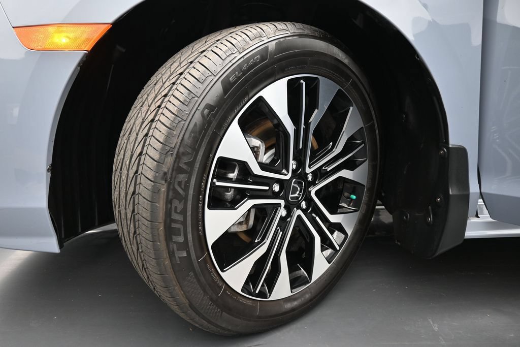 Used 2025 Honda Odyssey Elite image 16