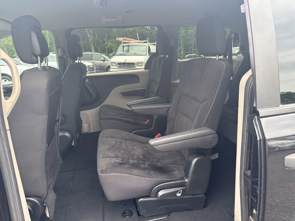 Used 2019 Dodge Grand Caravan SE image 42