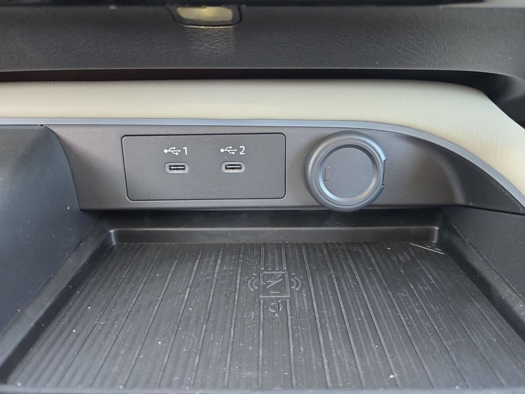 New 2026 Nissan Sentra SL w/ Floor Mat Package FWD image 24